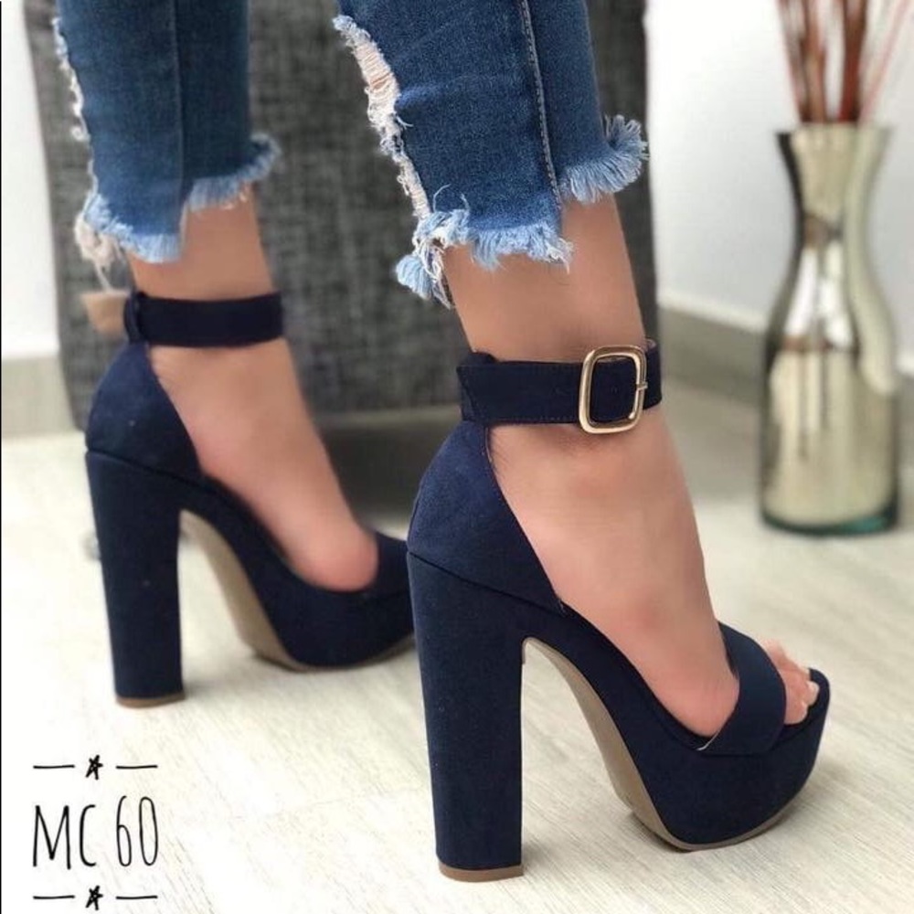 High heels 👠